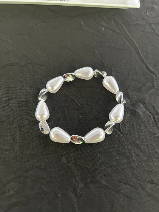Pearl Beaded Bracelet