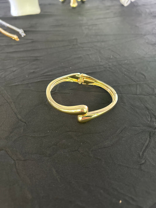 Clamp Bangle